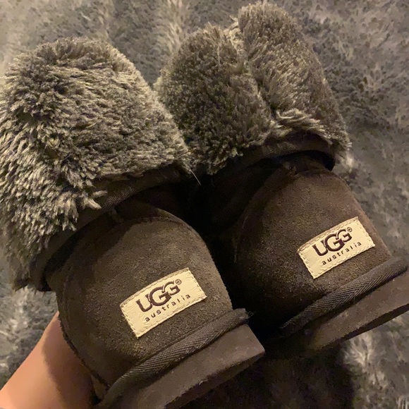 UGG’s - Picture 2 of 4